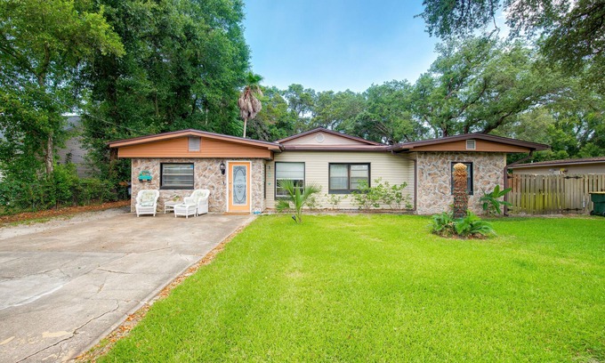 Fort Walton Beach Casa | Tres cuarenta y ocho ¡El gran escape! (Mascota amigable)