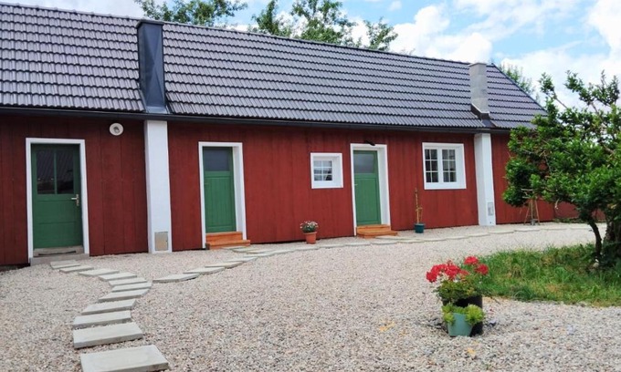 Plaski Apartamento | Three Little Birds Artists Residence