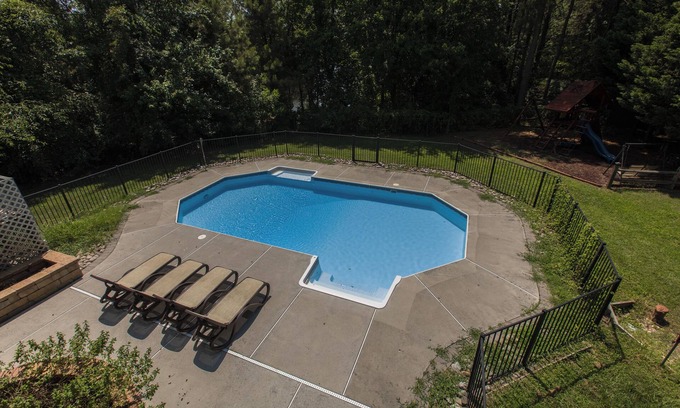 Sandbridge Casa | Three Mermaids- New Listing Walk 2 Beach, Pool, Waterfront