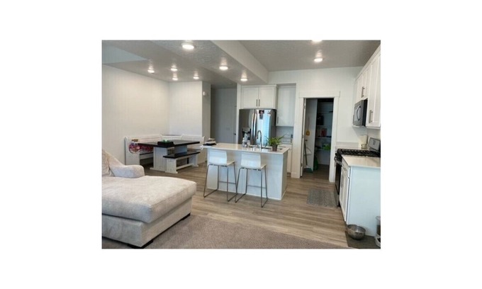 Farmington Casa | Three miles to Lagoon,