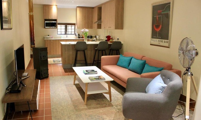 Stellenbosch Casa | Three Pines Cottage on Stark Conde