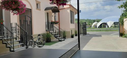 Oradea Apartamento | Three Rivers Apartments - private free parking, self check-in