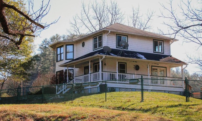 Marshall Casa | Three Waters