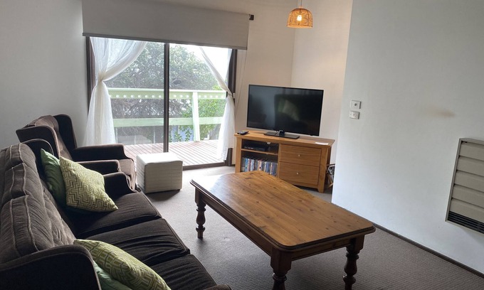 Ocean Grove Casa | Through Way Beach House
