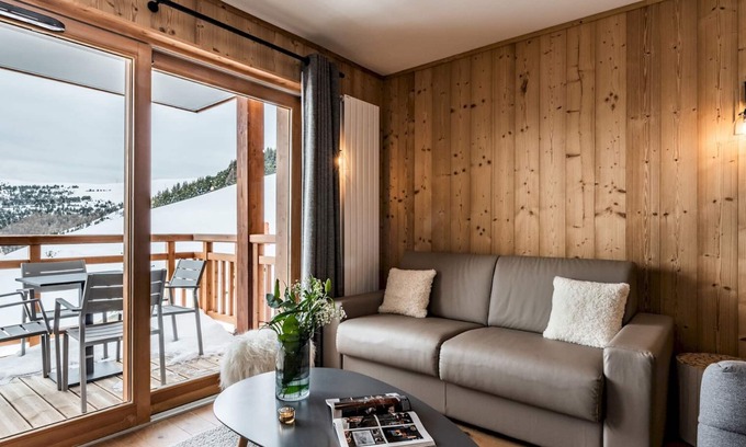 Cognet Apartamento | THUJA - Modern Apartment in Luxury Residence
