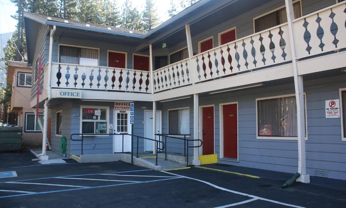 South Lake Tahoe Hotel | Thunderchief Inn