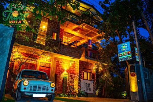 Seeduwa - Katunayake Hotel | THURU VILLA