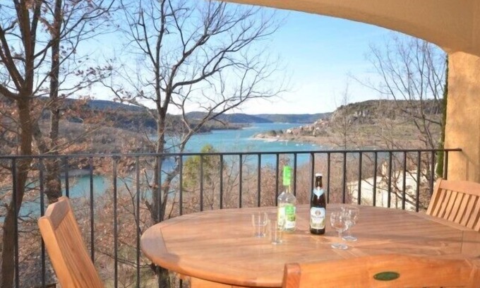 Bauduen Apartamento | / Lake View playas / 200m 'Tomillo' Casa T3