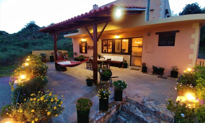 Loulos Casa | Thymes traditional house