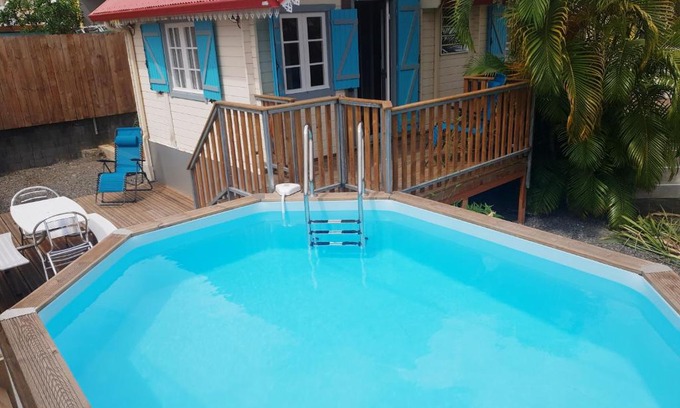 Le Centre Chalet De Esquí | Ti caze des papayes