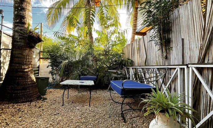 Tamarin Apartamento | Ti Lakaz an Apartment With Garden Near the sea