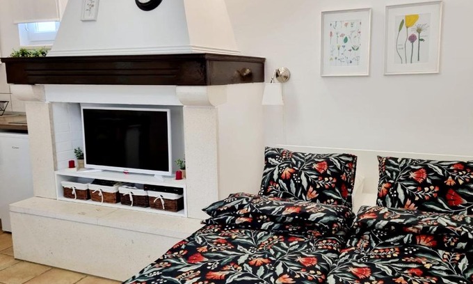 Cove Tri Zala (Zrnovo) Apartamento | Tianri