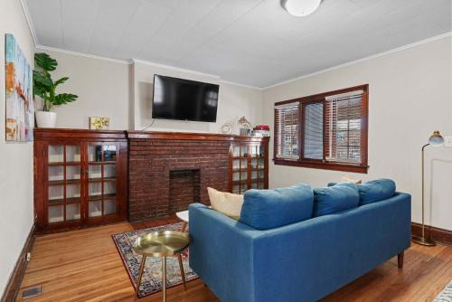 Clintonville Casa | Tibet Twins 2 Retreat for 6