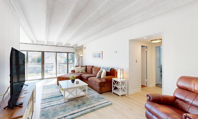 Caine Woods Apartamento | Tiburon 1B