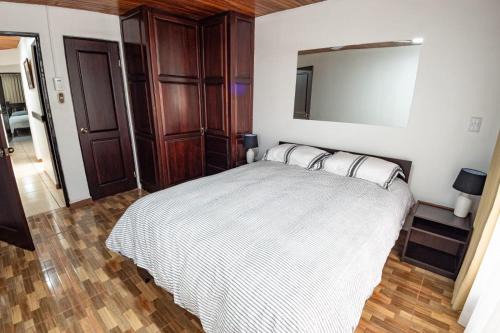 Villa Bonita Cama Y Desayuno | Tico Airport B&B