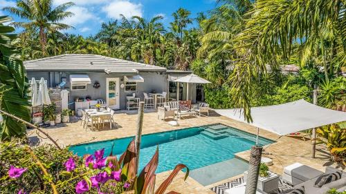 Poinsettia Heights Casa | Tidal by AvantStay Gorgeous Home Close to Beaches w Pool