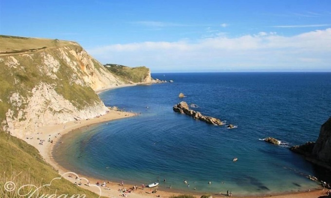Weymouth Cabaña | Tides Corner