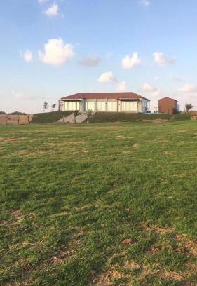 Umm al-Quwain Complejo | Tierra Farm