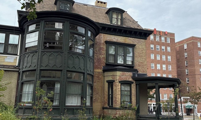 Newburgh Apartamento | Tiffany Suite in Historic Newburgh, NY