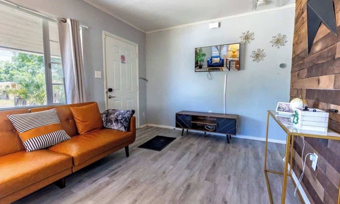 Swannanoa Casa | Tigertown Lakeland LongTerm Stay