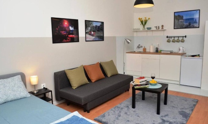 City Center Apartamento | TIKE, TAK - Central Studio