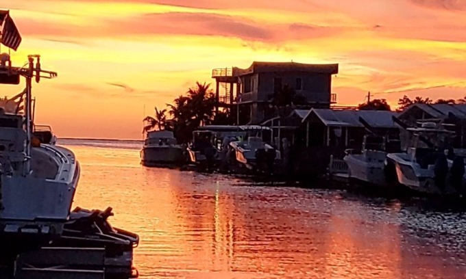 Sexton Cove Estates Casa | Tiki Hut Paradise In Key Largo