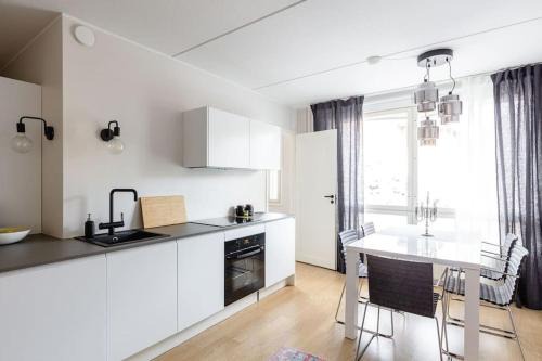 Kallio Apartamento | Tilava ja moderni kolmio Kalliossa