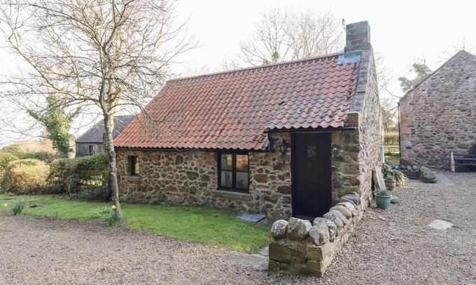 Akeld Cabaña | TILE ROUGE, pet friendly, character holiday cottage in Wooler