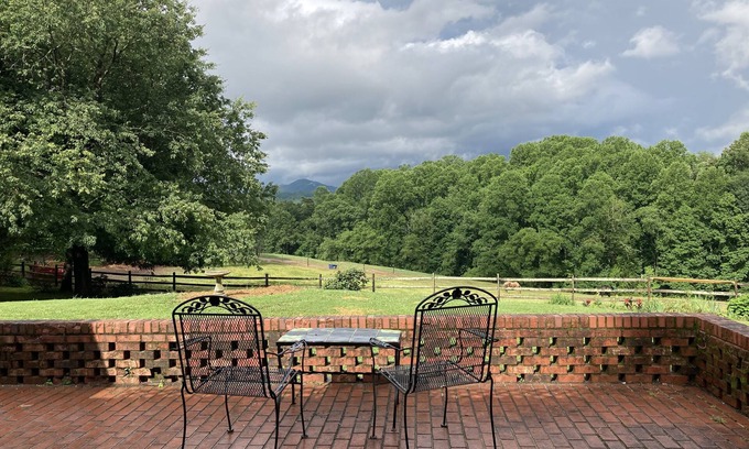 Mills River Casa | Tilt'n B Farm - Main House w/ Horses, Views, Tennis, Trails, Fire Pit