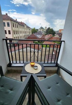 Cacak Apartamento | TiM LUX 3