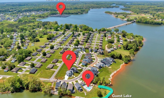 Winchester Casa | Tim's Ford Lake in the gated community of Barefoot Bay in Winchester TN.