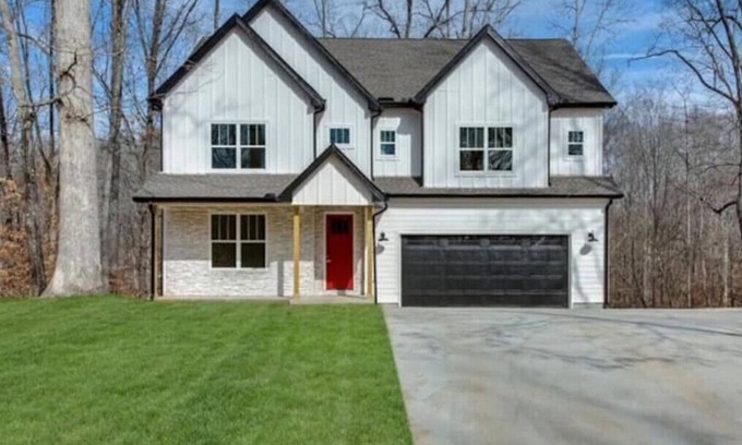 Winchester Casa | Tim's Ford Lakin' it Easy!