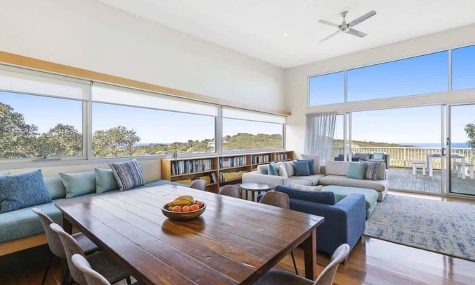 Fairhaven Casa | Timbara Hideaway I Ocean Views I Pet Friendly