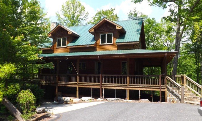 Tuckasegee Casa | Timberwolf
