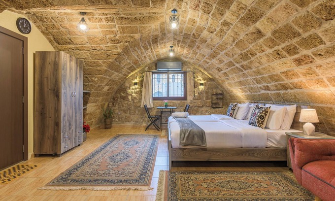 Batroun Apartamento | Timberwood Studio in Batroun