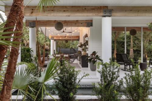 Naples Casa | ✰ Time 4 U Estate: Hot tub, Pool, Tennis Court, Ping Pong Fire Pit & More!