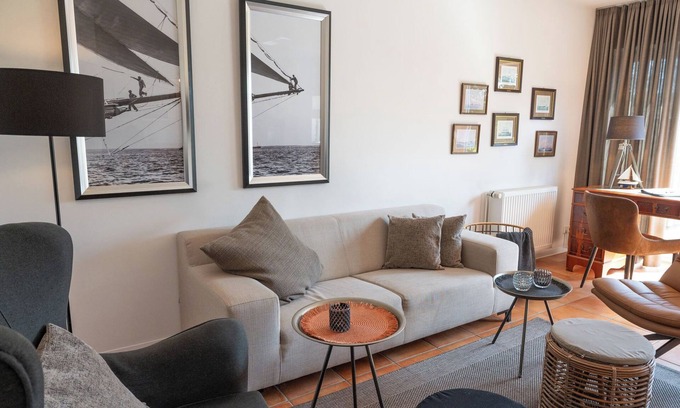 Wormshoft Casa | Time out - terrace, garden furniture, shower room, fireplace, washing machine, parking space