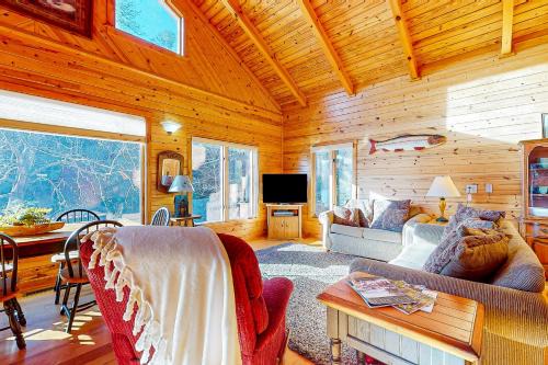 Clayton Casa | Timpson Cove Haven