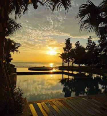 Kuantan Apartamento | Timurbay by Dfamilia, ground floor suite with easy access to the pool and beach