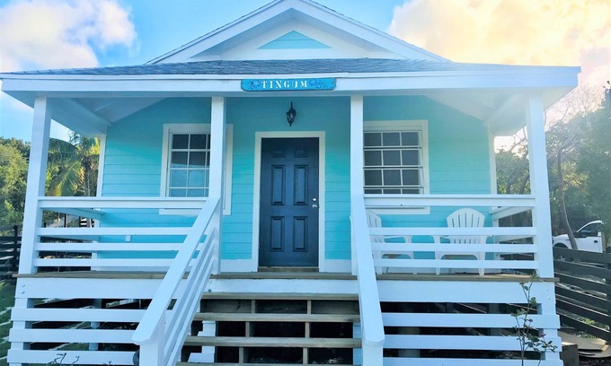 North Palmetto Point Cabaña | Ting'um is the Spot to Stay on BANKS ROAD