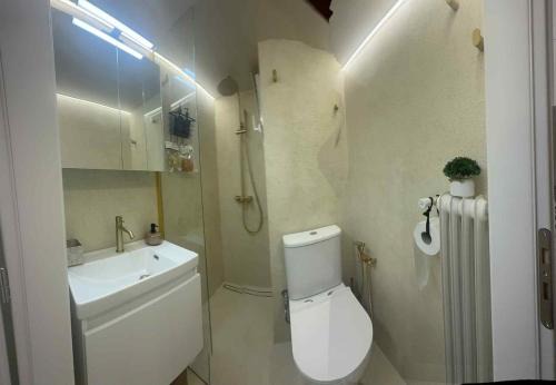 Petroupoli Apartamento | Tiny apartment in Petroupoli