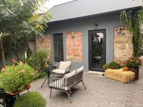 Chisinau Casa | Tiny Barn House
