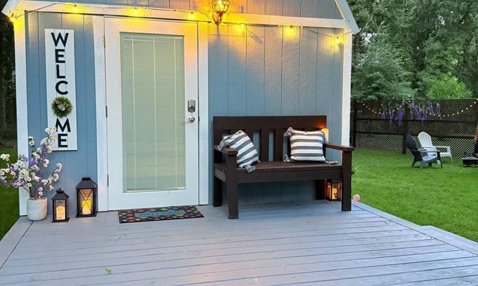 Alachua Casa | The Whispering Grove Barn - Peaceful Tiny House Near Springs & UF on 7 Acres
