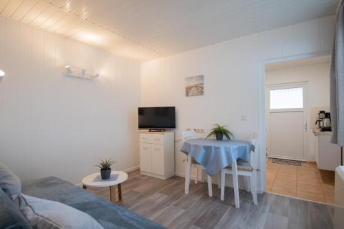Ueckeritz Apartamento | Tiny-Bungalow - zum Strand 50m