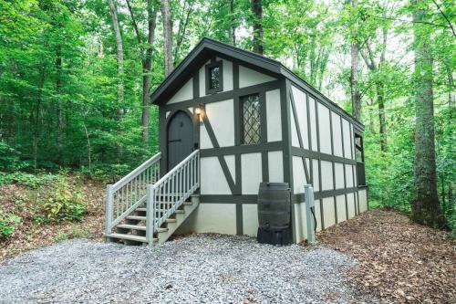 Sevierville Casa | Tiny Home Cottage Near the Smokies #9 Frieda