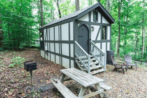 Sevierville Casa | Tiny Home Cottage Near the Smokies #1 Olga
