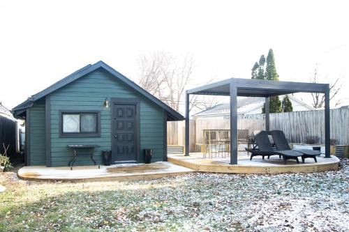 Dayton Casa | Tiny Home for a King