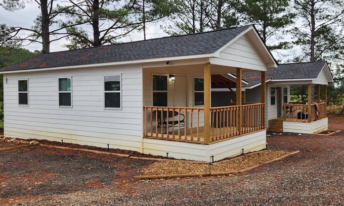 Leesburg Casa | Tiny Home in Leesburg - Convenient to Leesburg Landing and Cherokee Rock Village