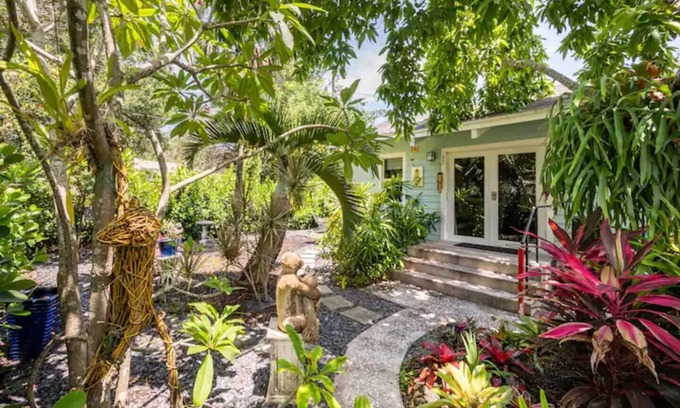 Tarpon River Casa | Tiny Home Oasis