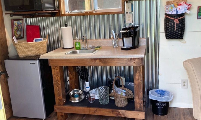 Hyde Park Cabina | Tiny House at Stony Brook Farm